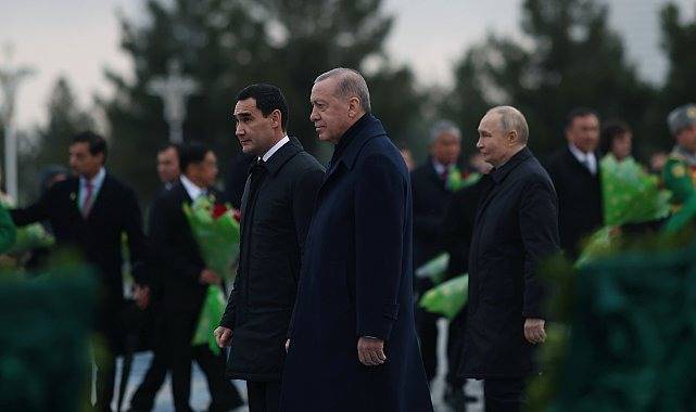 Cumhurbaşkanı Erdoğan'dan Türkmenistan'da Açıklamalar: 