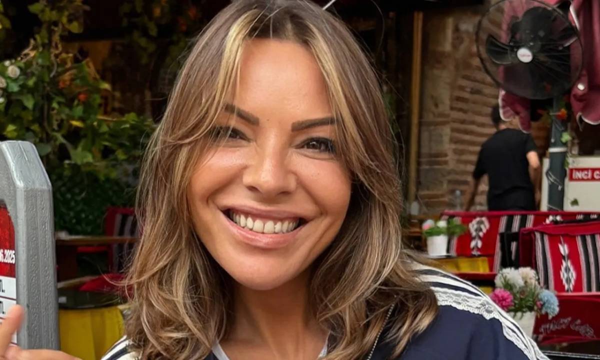 Kanal D, Evrim Akın’ın İşine Son Verdi: Ev Gezmesi Programından Sessiz Sedasız Çıkarıldı!