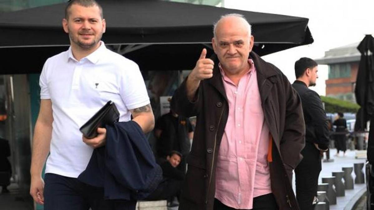 Son Dakika... Futbolda Bahis Soruşturmasında Gözaltına Alınan Ahmet Çakar Hastaneye Kaldırıldı!