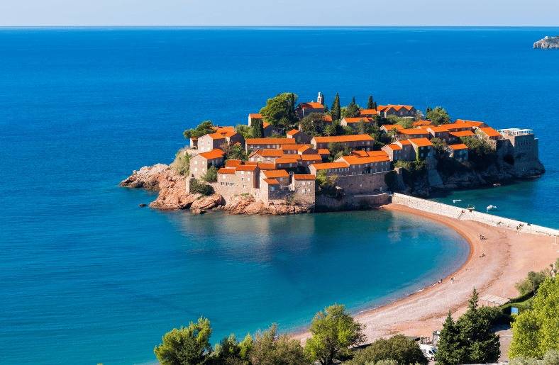 Karadağ’dan Türk Vatandaşlarına Vize Kararı Açıkaması!