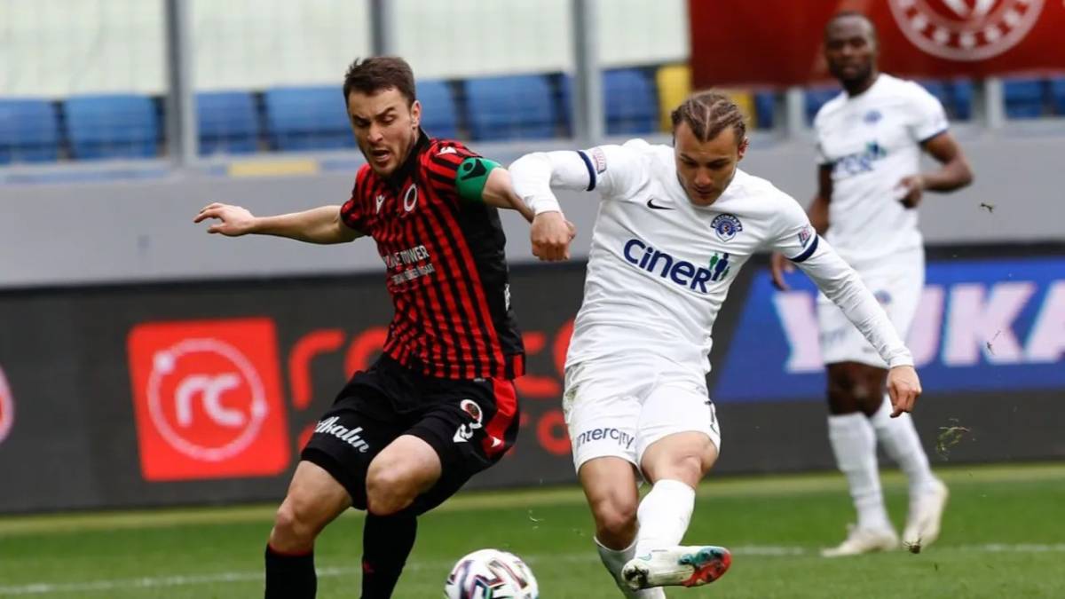 Kasımpaşa - Gençlerbirliği Maçı Ne Zaman, Saat Kaçta, Hangi Kanalda Yayınlanacak? Muhtemel 11'ler!