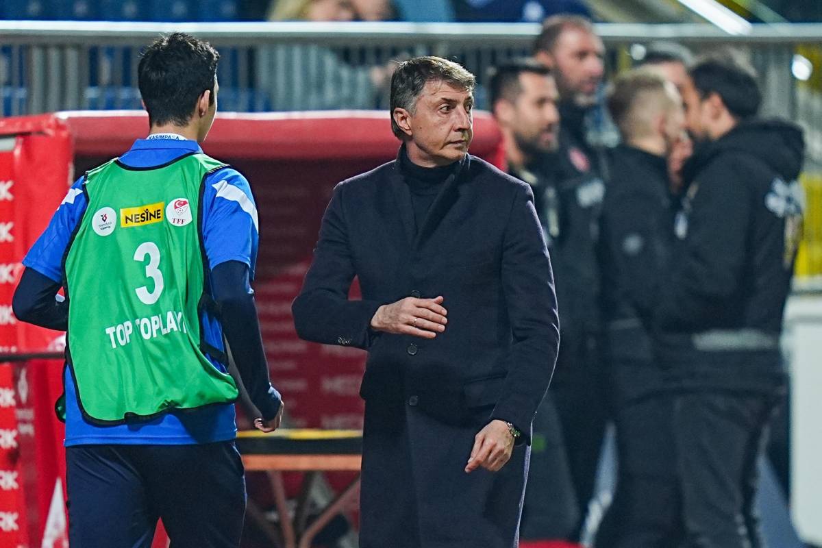 Kasımpaşa'da Şota Arveladze Dönemi Sona Erdi, Emre Belözoğlu ile Anlaşma Sağlandı!