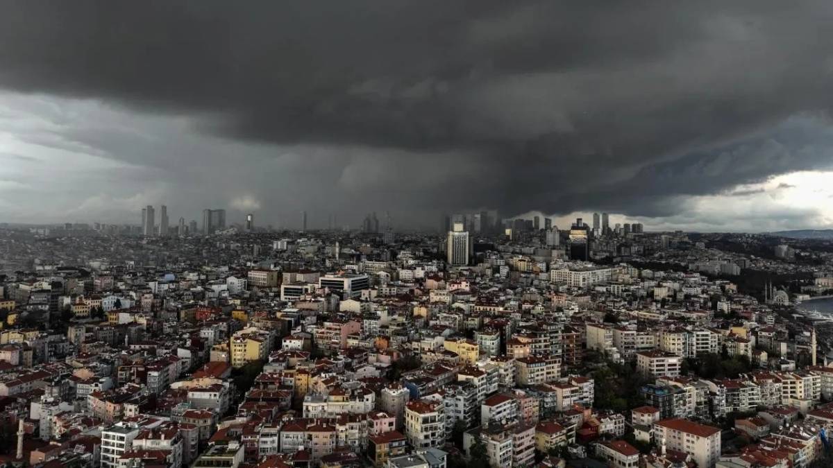 Yeni Yıl Öncesi Soğuk Hava Alarmı: Meteoroloji ve AKOM’dan İstanbul Dahil Kar Uyarısı!