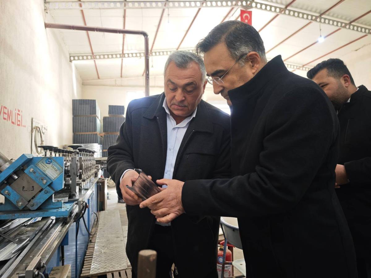 Milletvekili Arslan’dan Tatarlı Belde Başkanı Gümüş’ün İş Yerine Ziyaret