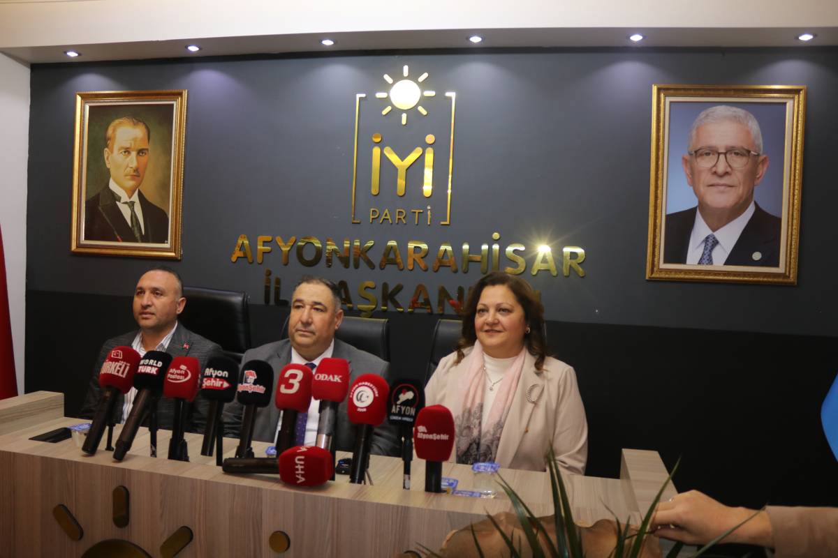 Mısırlıoğlu’ndan Başkan Köksal’a Övgü Dolu Sözler “Köksal Şehrimizi En Güzel Şekilde Temsil Etmektedir”