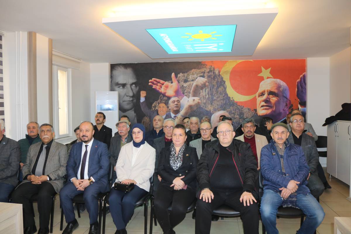 Mısırlıoğlu’ndan Başkan Köksal’a Övgü Dolu Sözler “Köksal Şehrimizi En Güzel Şekilde Temsil Etmektedir”