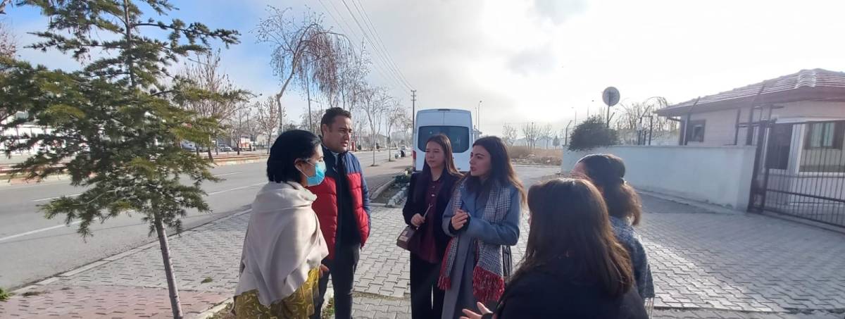 Rahmiye Sare Palalı Teknik Koleji Öğrencilerinden Çocuk Evleri Sitesi’ne Anlamlı Ziyaret