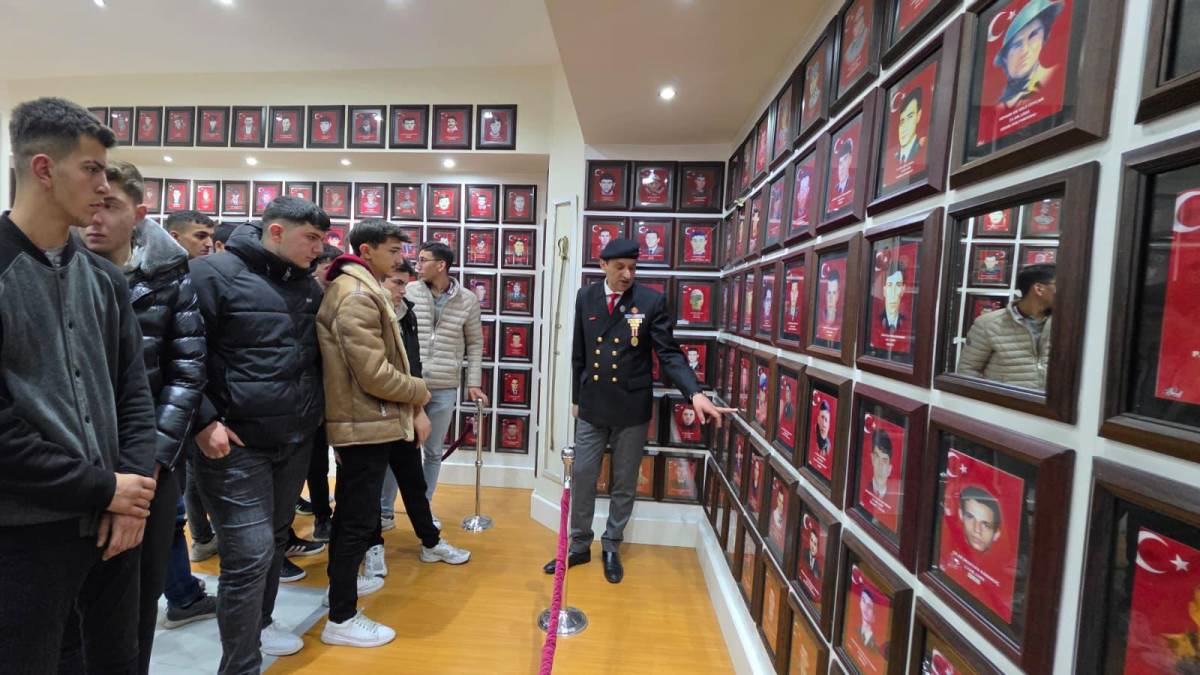 RSP Öğrencilerden Şehit ve Gaziler Derneği’ne Anlamlı Ziyaret