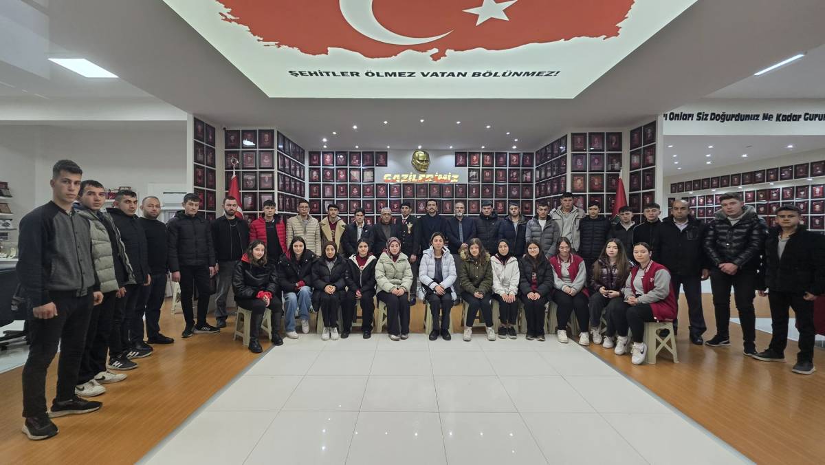 RSP Öğrencilerden Şehit ve Gaziler Derneği’ne Anlamlı Ziyaret