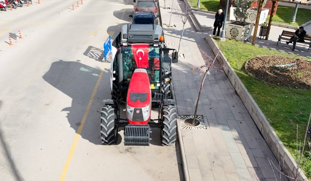 Sandıklı Belediyesi Araç Filosunu Güçlendirmeye Devam Ediyor