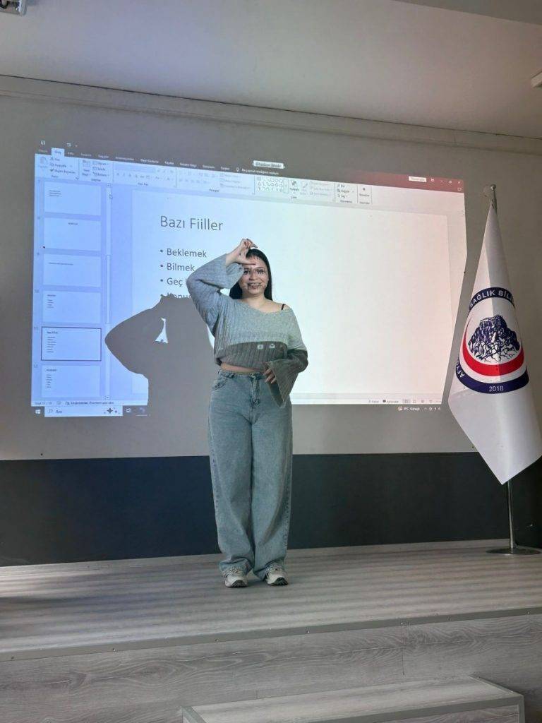 Şuhut Sağlık Hizmetleri Meslek Yüksekokulu Öğrencileri İşaret Dili Konuşma Atölyesine Katıldı