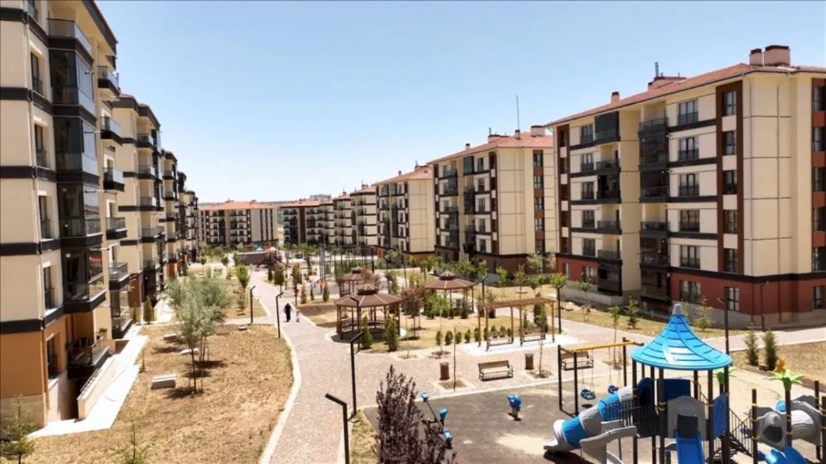 TOKİ 500 Bin Sosyal Konut Kura Çekimi Başlıyor! 2025 Takvimi ve Tüm Detaylar!