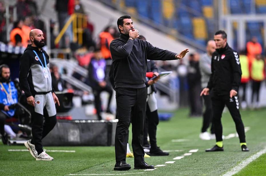 Gençlerbirliği Teknik Direktörü Volkan Demirel’den Şok İstifa Kararı: Yeni Takımı Belli Oldu!