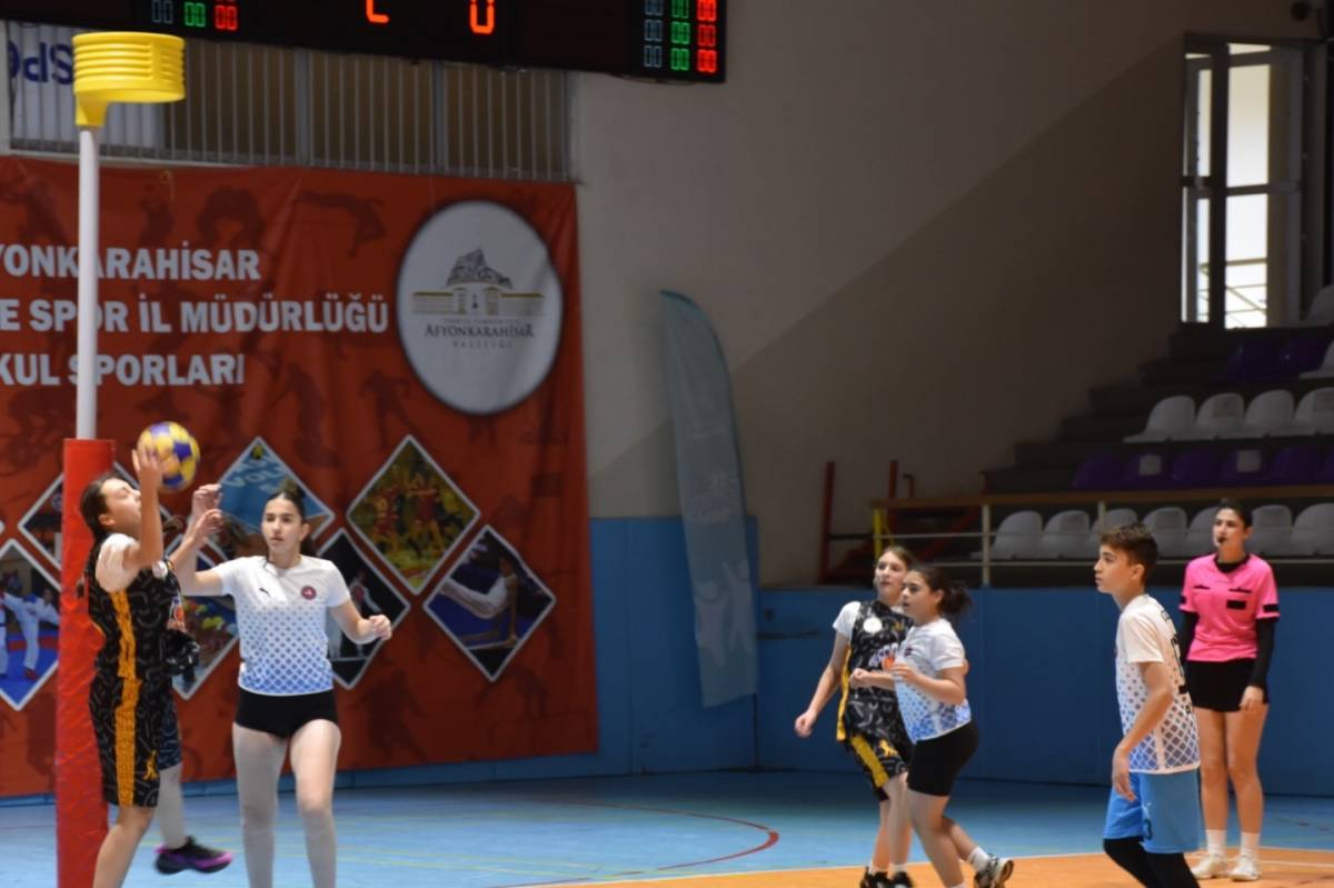 Afyonkarahisar’da Okul Sporları Korfbol Müsabakaları Tamamlandı