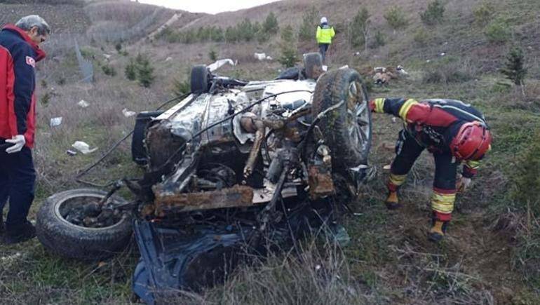 İzmir-İstanbul Otoyolu’nda Feci Kaza: Otomobil Şarampole Yuvarlandı!