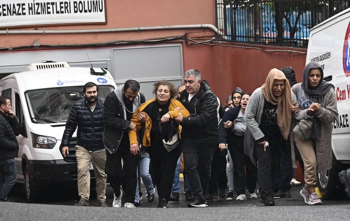 İstanbul Beyoğlu’nda Aile Faciası: Baba Tartıştığı Oğlunu Öldürdü, Ardından İntihar Etti!