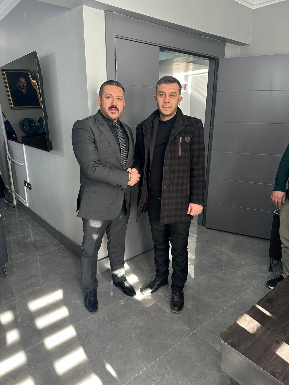 Başkan Çakır, Anahtar Parti İl Başkanlığı'nı Ziyaret Etti