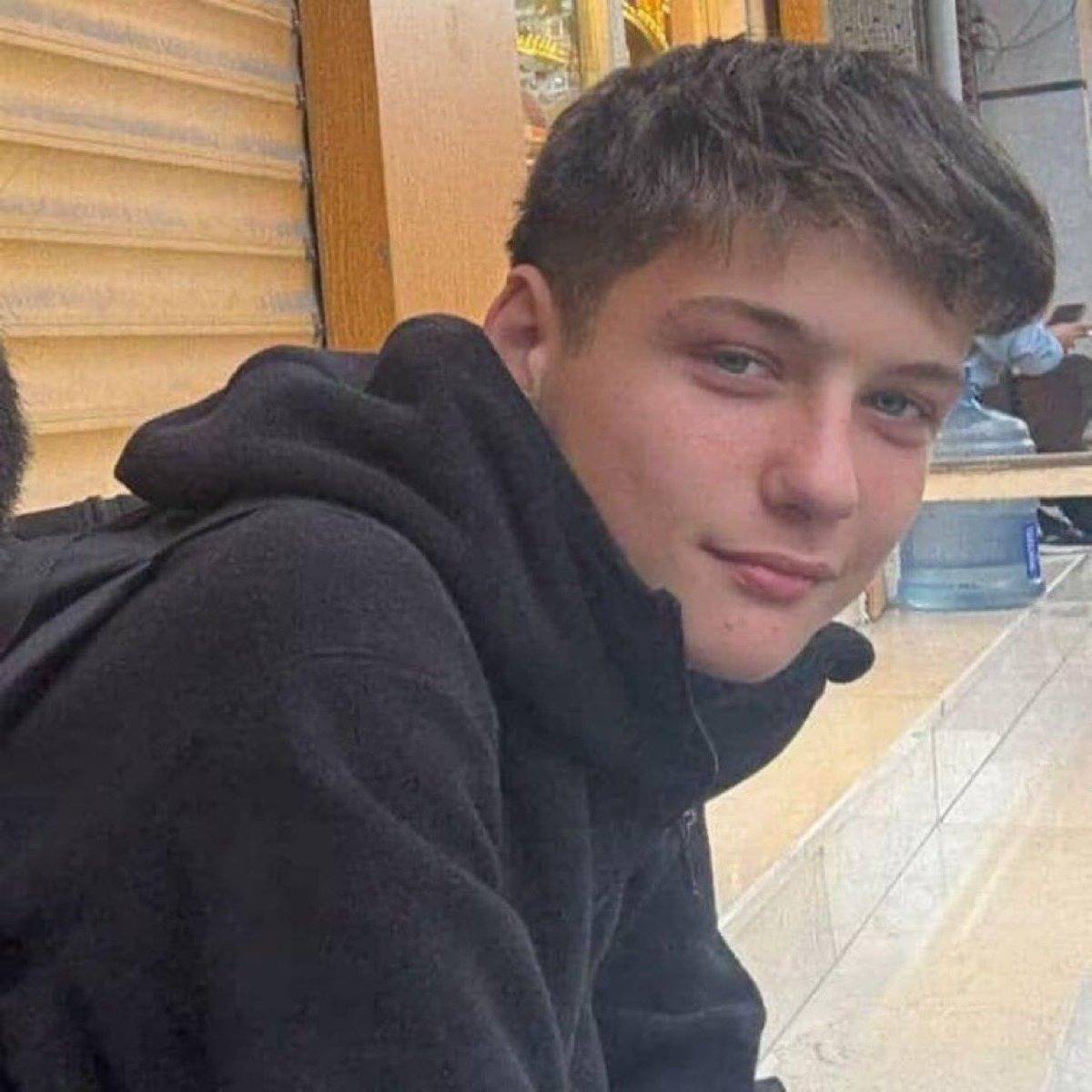 İstanbul'da Güngören’de “Yan Bakma” Tartışması Can Aldı: 17 Yaşındaki Atlas Çağlayan Hayatını Kaybetti!