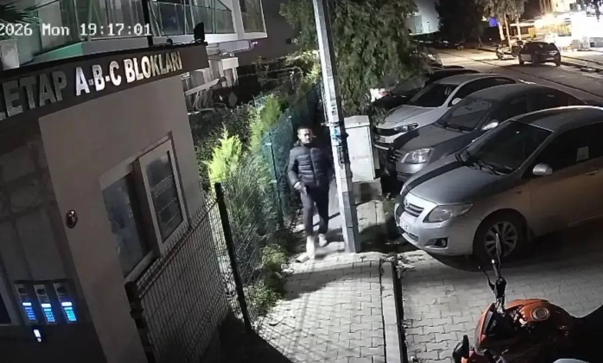 SON DAKİKA | İzmir’de Kadın Cinayeti: 26 Yaşındaki Gözde Akbaba Silahlı Saldırıda Hayatını Kaybetti!