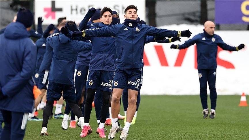 Trendyol Süper Lig’in 19. haftası: Fenerbahçe- Göztepe Maçı Kadıköy’de Kritik Randevu!