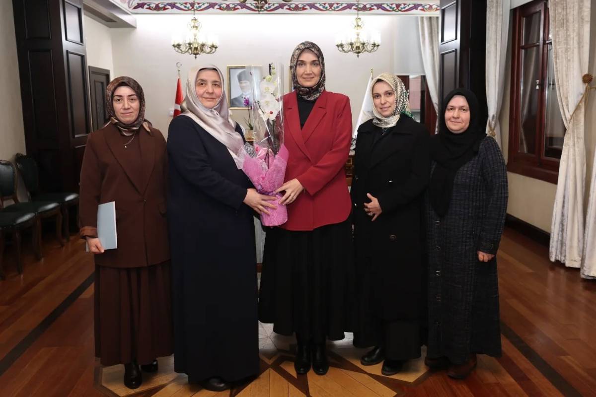 Vali Yiğitbaşı’na Makamında Yoğun Ziyaret Trafiği