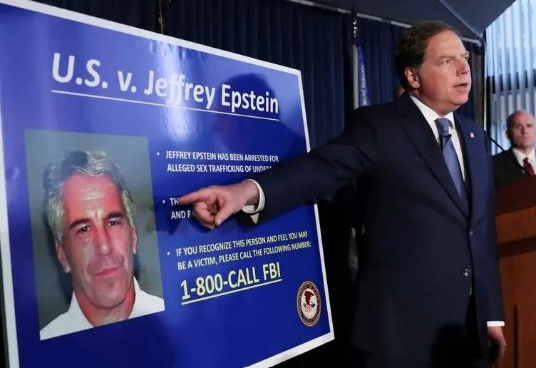 Epstein Skandalında Şok Belgeler: Pentagon Kampüsü ve FBI Binaları Satın Alma Teklifi!