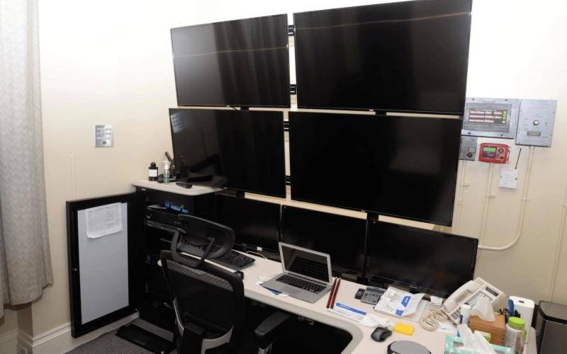 Telegraph’tan Epstein Dosyası: Florida’daki “Gizli Depo” İddiası!