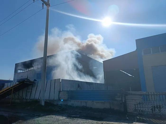 SON DAKİKA: İzmir Torbalı’da Geri Dönüşüm Fabrikasında Yangın!