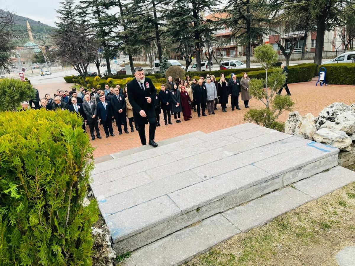 37. Vergi Haftası’nda Kocatepe Atatürk Anıtı’na Çelenk Sunuldu