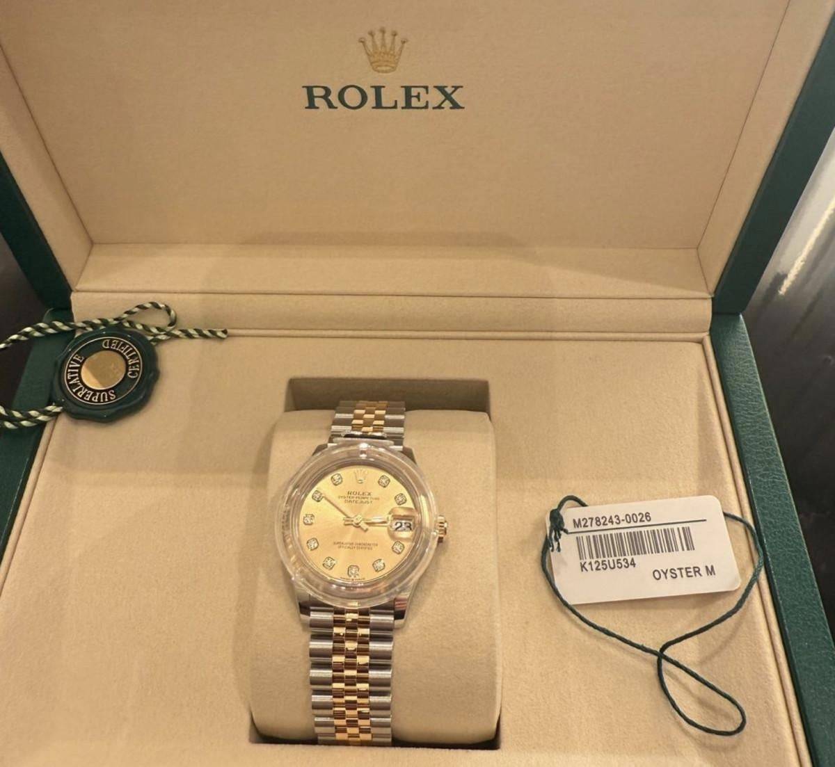 Çaycıyken Denetçi Oldu: Muhittin Böcek’in Sevgilisi Olduğu İddia Edilen Melek K.’nin Mektupları Ortaya Çıktı!