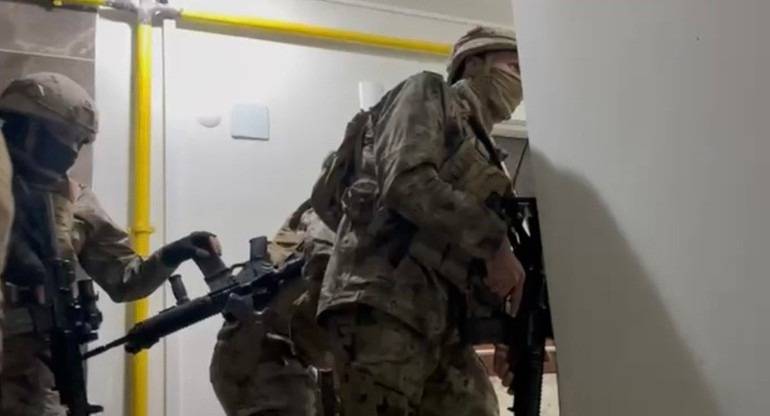 Bursa’da Sarallar Çetesine Şafak Baskını: 14 Şüpheli Yakalandı!