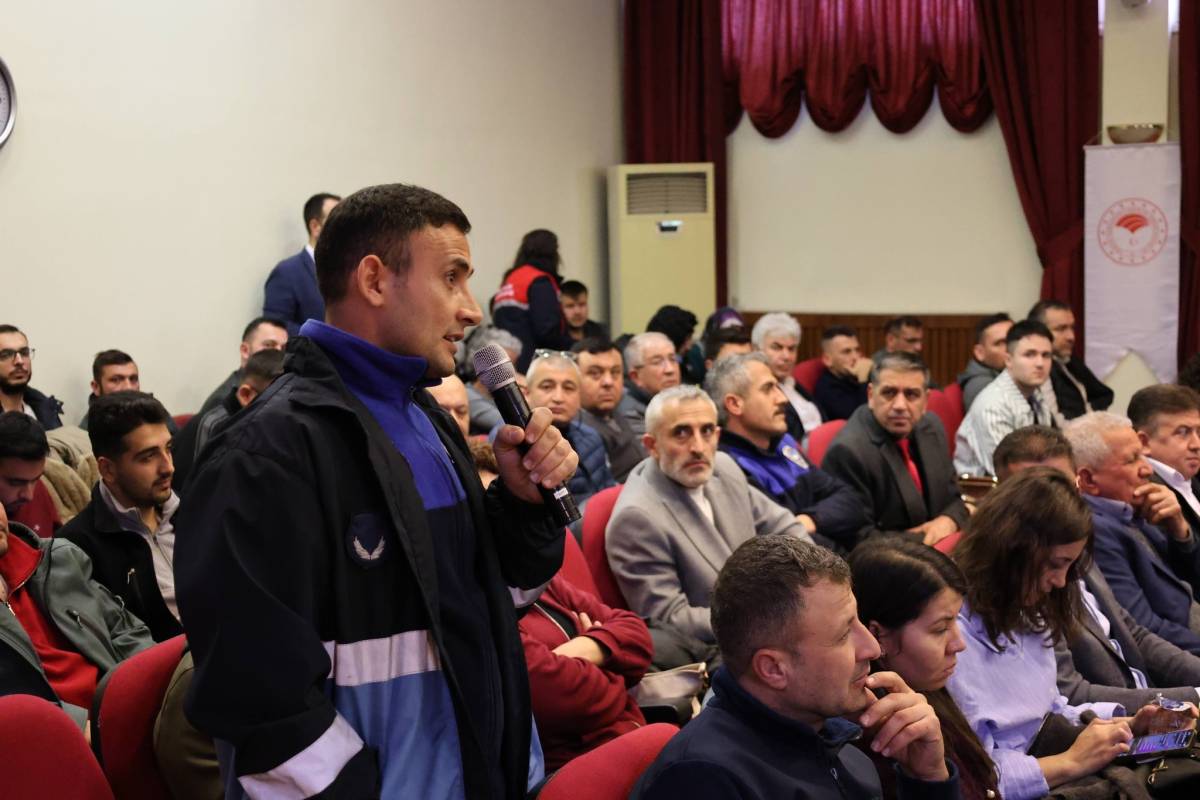 Afyonkarahisar İl Tarım Müdürlüğünde Taze Meyve ve Sebze Güvenliği Toplantısı