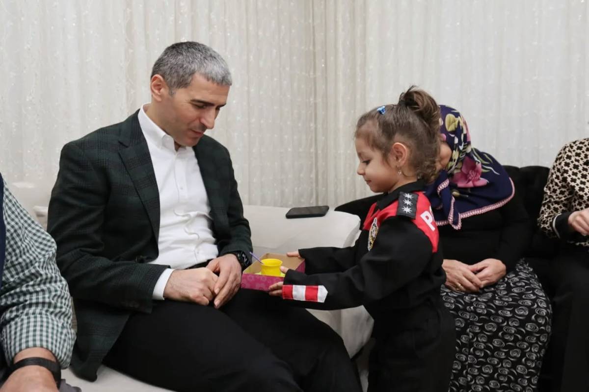 Afyonkarahisar Valisi Aktaş’tan Şehit Ailesine Anlamlı Ziyaret