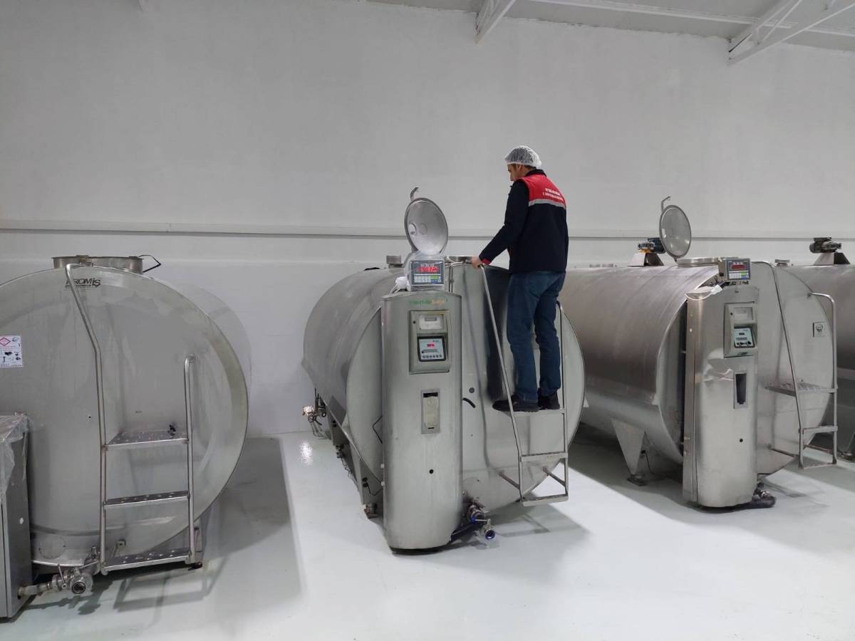 Afyonkarahisar’da Süt Ürünleri İşleme Tesislerine Sıkı Denetim