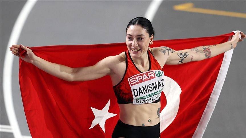 Türkiye Salon Atletizm Şampiyonası’nda Olaylı Gece: İki Milli Sporcu Diskalifiye Edildi!