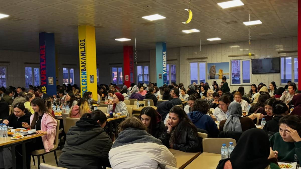 Bolvadin KYK Yurdu’nda Protokol Katılımlı İftar Programı Düzenlendi