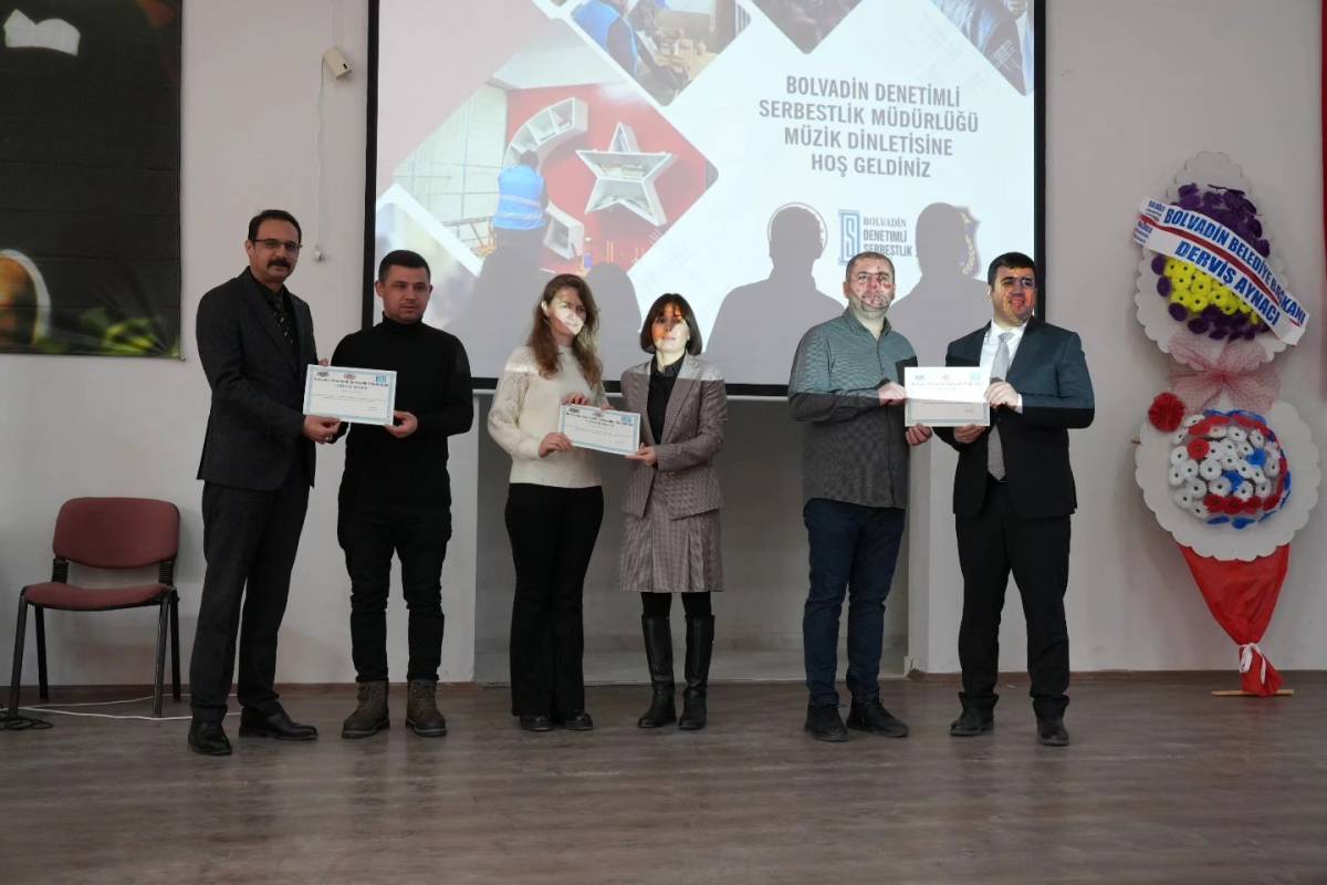 Bolvadin’de Denetimli Serbestlik Müdürlüğü Müzik Dinletisi Programı Düzenledi