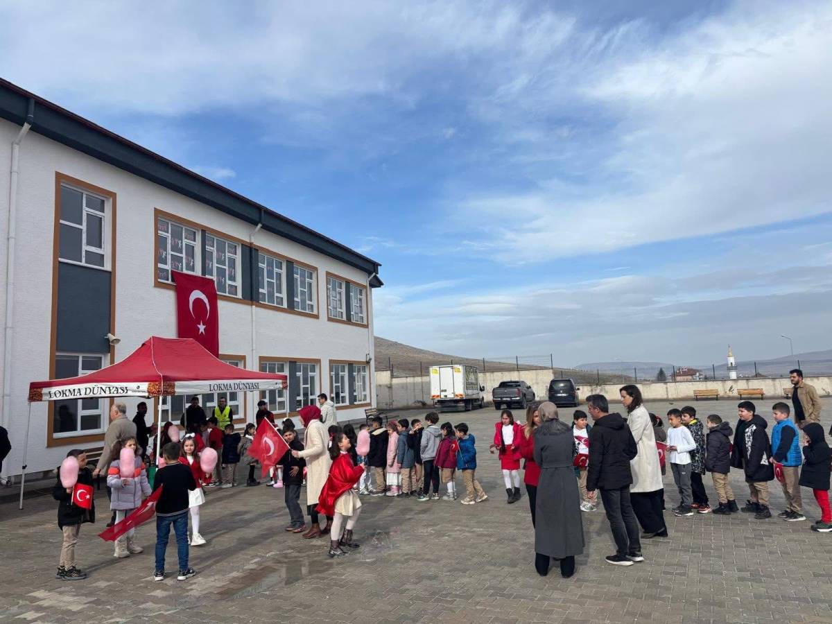 Emirdağ’da 385 Öğrenciye Destek