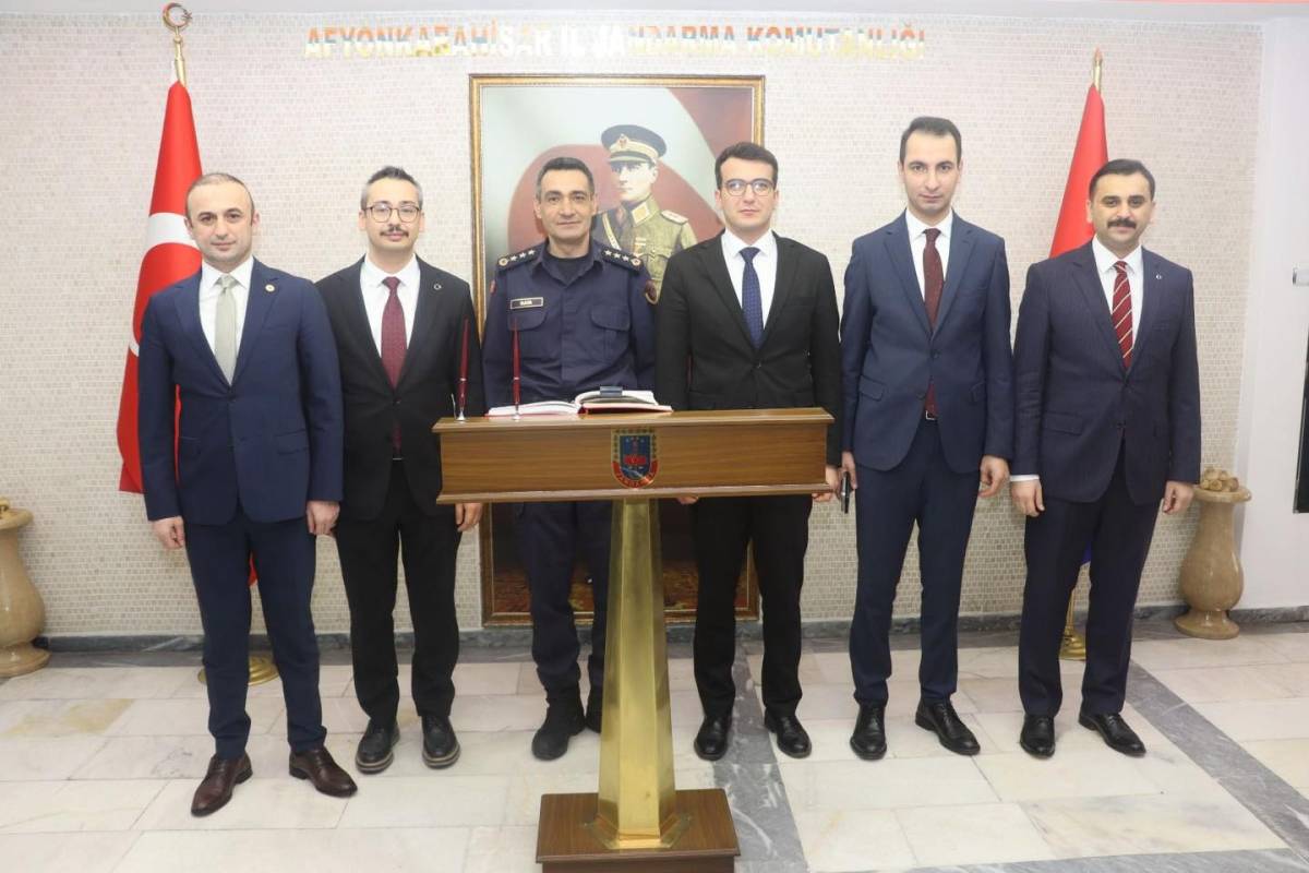 Kaymakam Okumuş’tan İl Jandarma Komutanı Kaya’ya İade Ziyaret