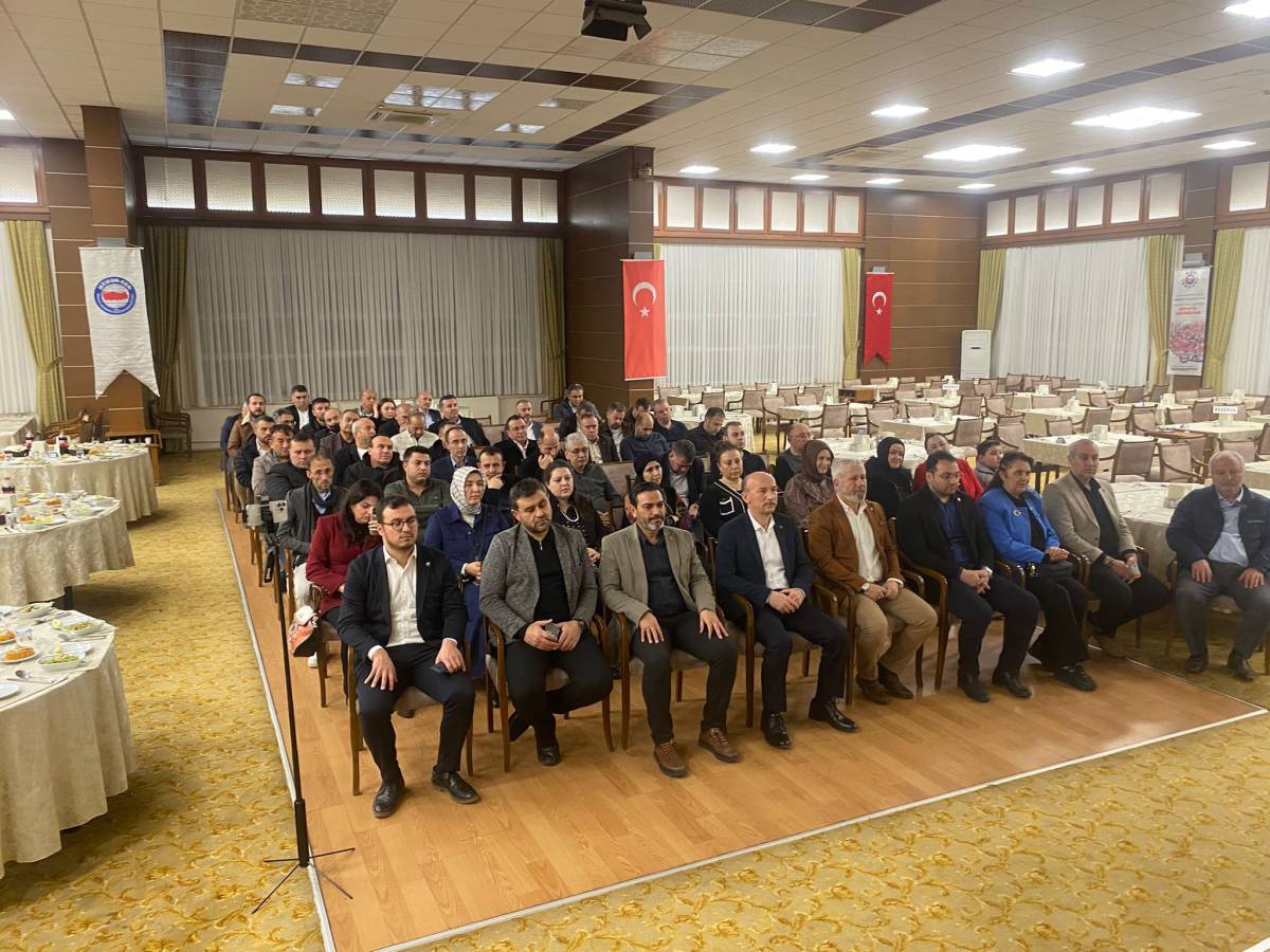 Memur-Sen Afyonkarahisar’da İl Divan ve Vefa Programı  Düzenlendi