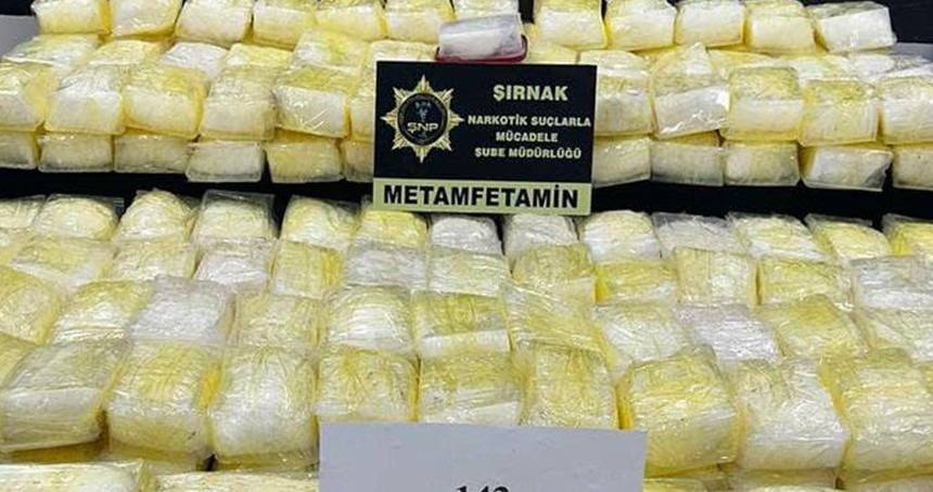 Bakan Yerlikaya Duyurdu- Şırnak’ta Narkotik Operasyonu: 142 Kilo Metamfetamin Ele Geçirildi!