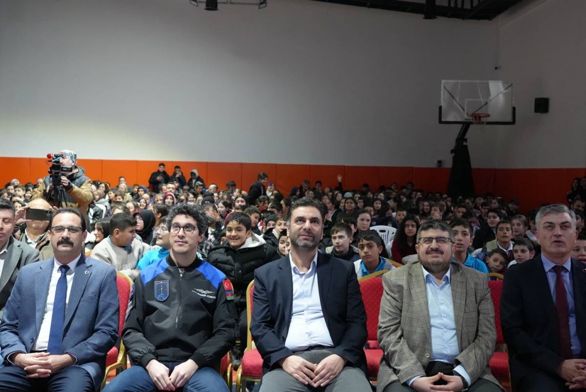 Türkiye’nin 2. Astronotu Tuva Cihangir Atasever, Bolvadinli Gençlerle Buluştu