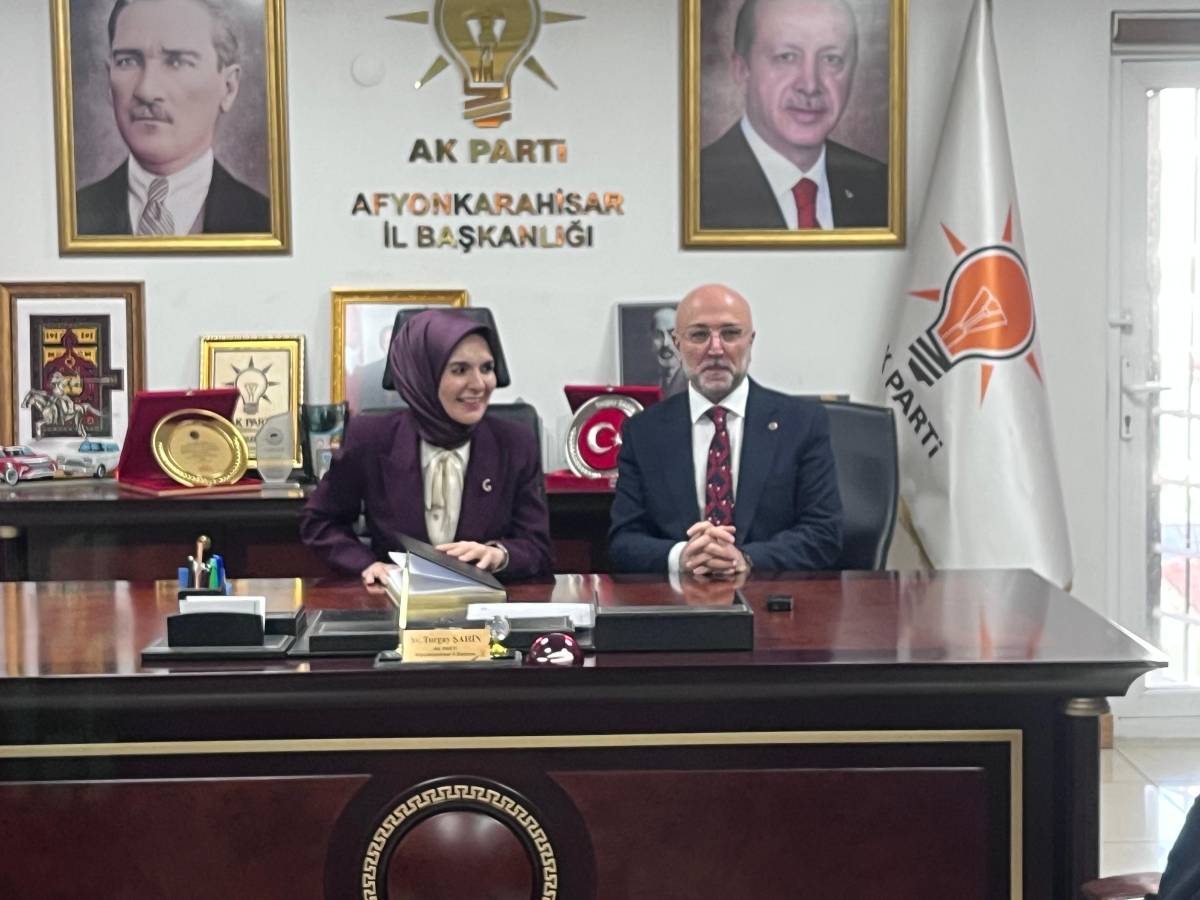 Bakan Göktaş, AK Parti İl Başkanlığını Ziyaret Etti