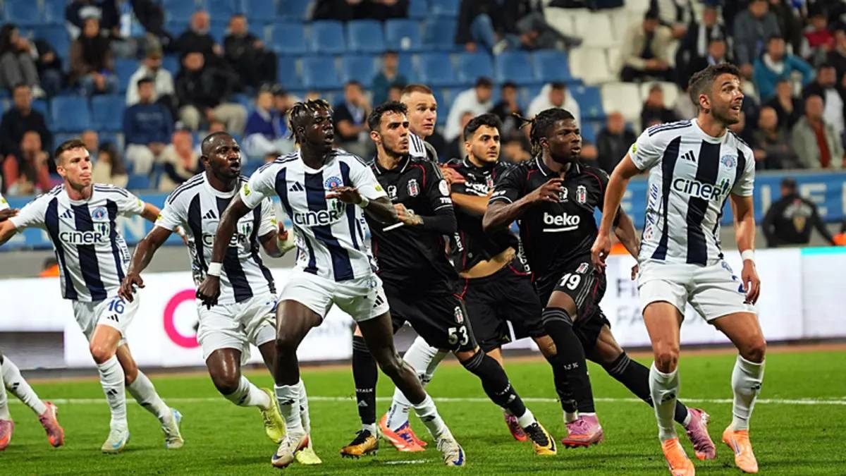 Beşiktaş-Kasımpaşa Maçı Öncesi Muhtemel 11’ler Açıklandı: Sergen Yalçın Tercihini Yaptı!
