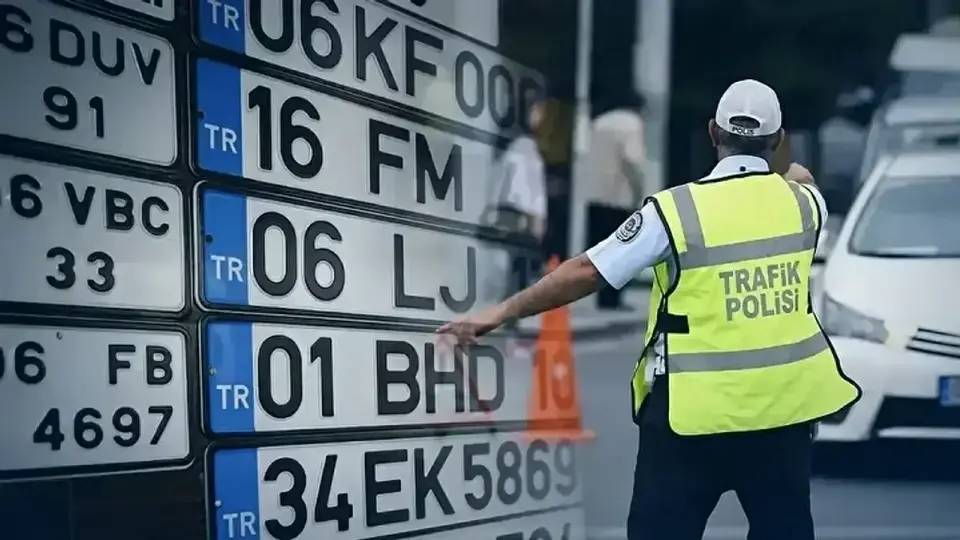 Emniyet Genel Müdürlüğü’nden APP Plakalar Uyarısı: “Bu Plakaları Değiştirmeyin”