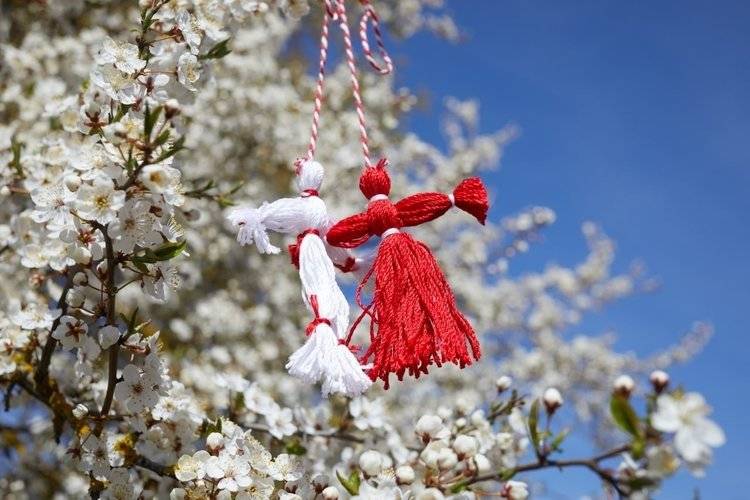 Marteniçka Ne Zaman Çıkarılır? 2026 Ritüeli ve Anlamı!