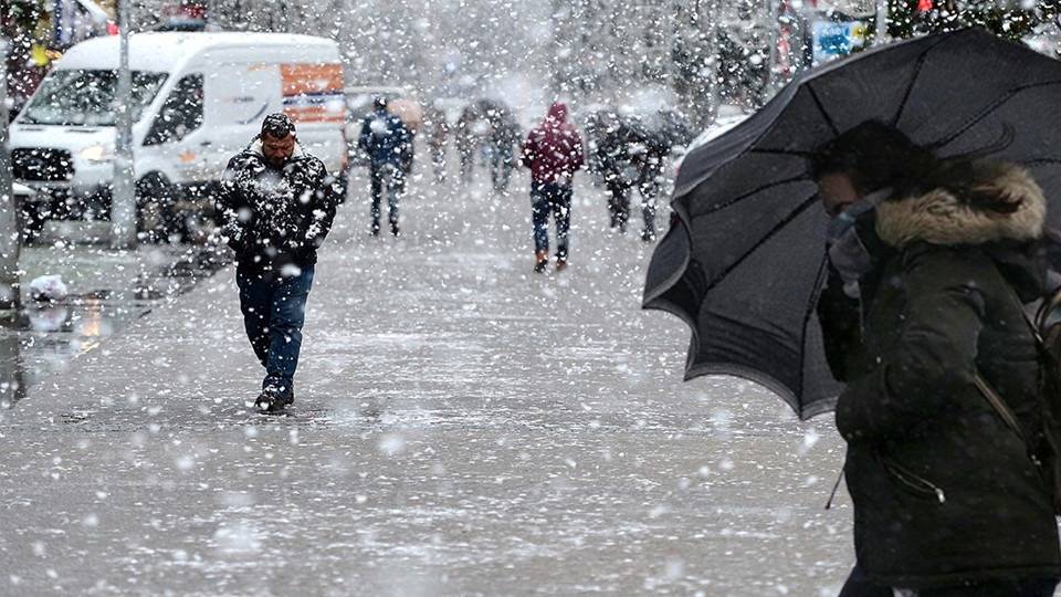 Meteoroloji’den Bölge Bölge Uyarı: Kar, Yağmur ve Fırtına Geliyor