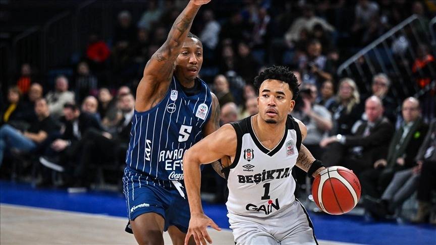 Anadolu Efes ile Beşiktaş GAİN Arasında Kritik Maç: Maç Saati ve Yayın Bilgisi!