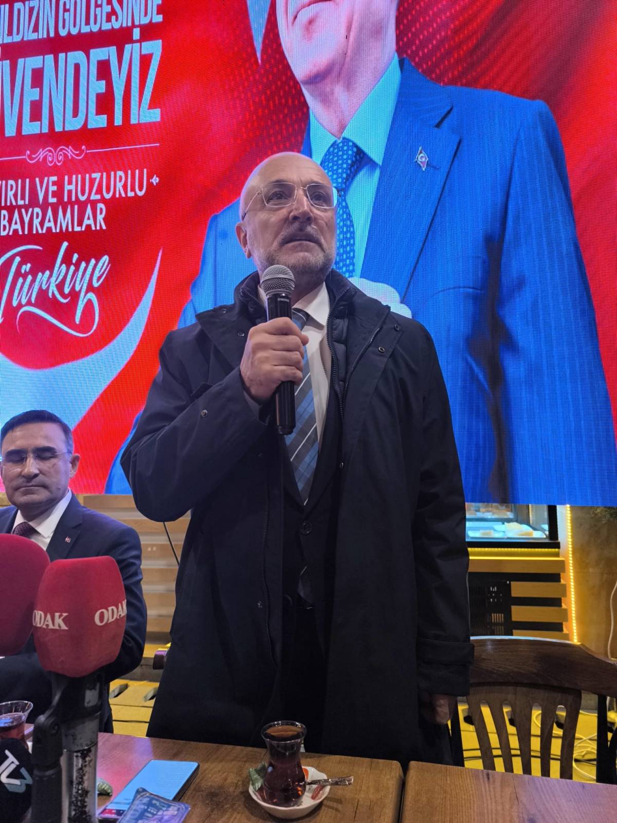 AK Parti Teşkilatı Taş Medrese’de Bayramlaştı
