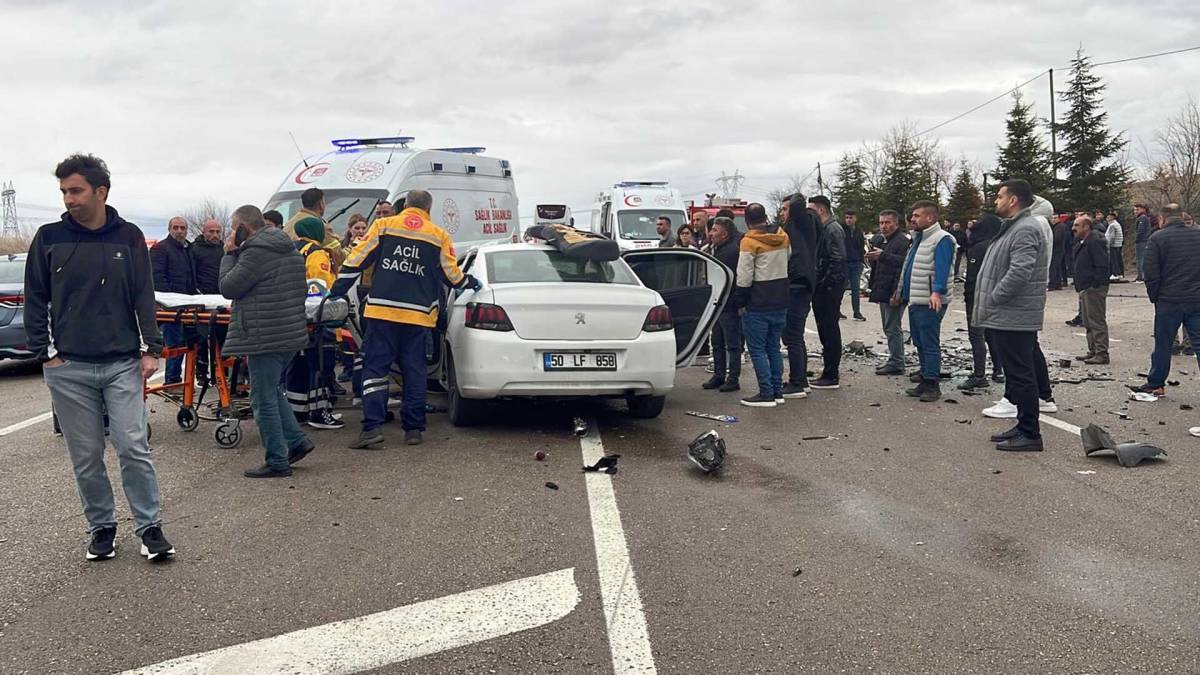 Nevşehir’de Zincirleme Kaza: Baba ve Oğlu Hayatını Kaybetti: 7 Yaralı!